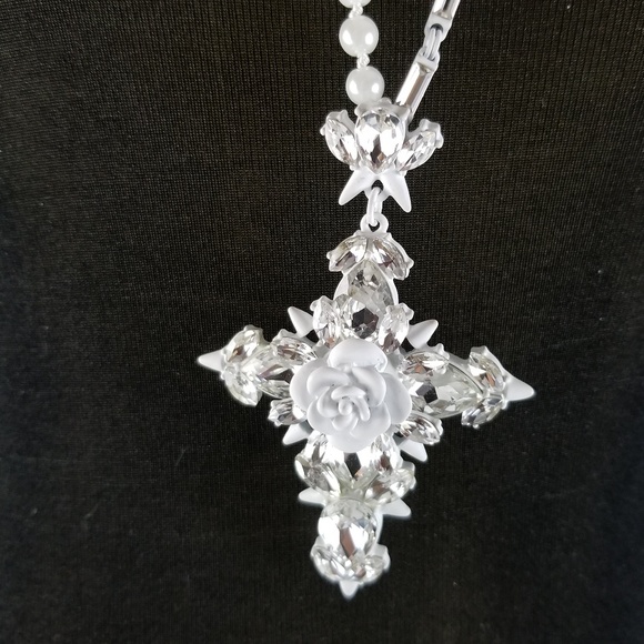 Erickson Beamon Rocks Gothic Crucifix Necklace - Picture 4 of 8